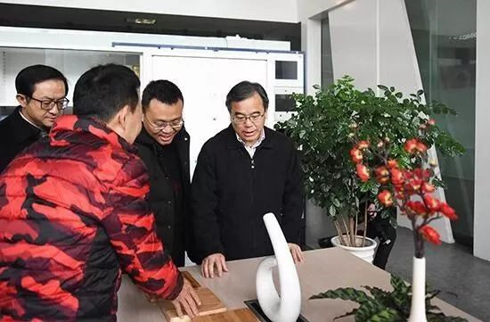 雙流區委書(shū)記韓軼一行蒞臨永亨視察調研